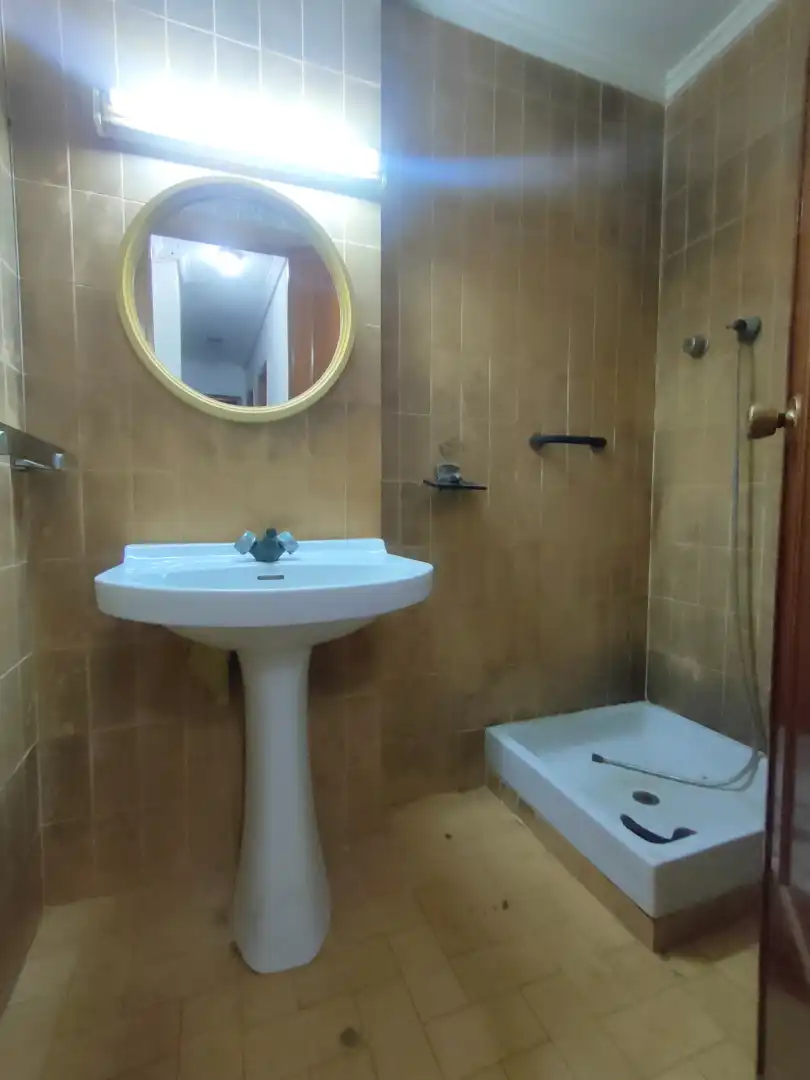 Baño de Piso en venta en Turís