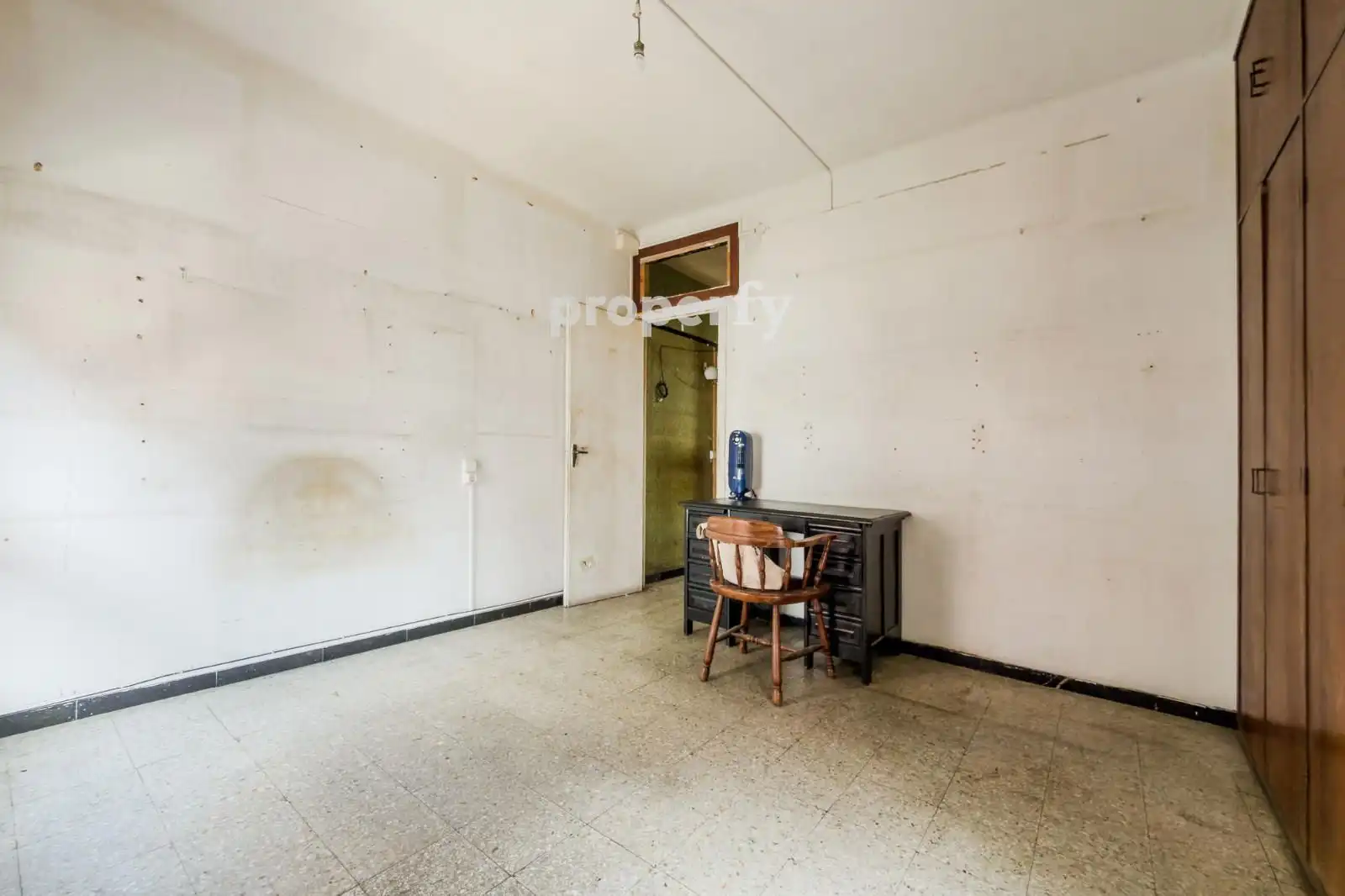 Piso en venta en Barcelona con Calefacción, Terraza y Balcón