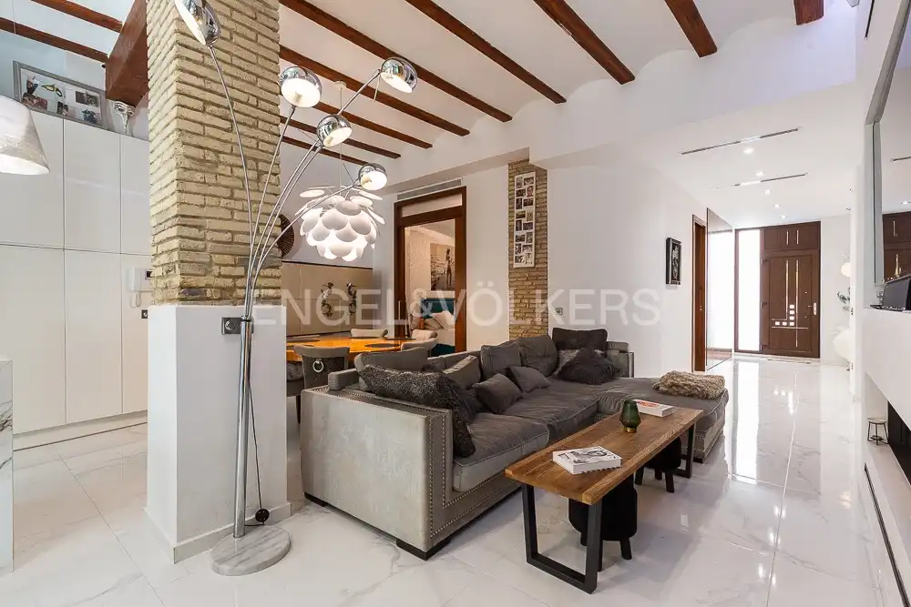 Sala d'estar de Apartament de lloguer en Valencia amb Aire condicionat, Calefacció i Terrassa