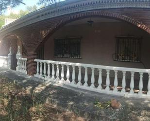 Vista exterior de Casa o xalet en venda en Calatayud amb Jardí privat