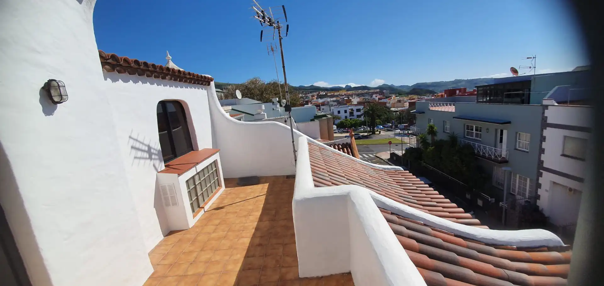 Exterior view of Detached homes for sale in San Cristóbal de la Laguna  with Private garden, Terrace and Storage room