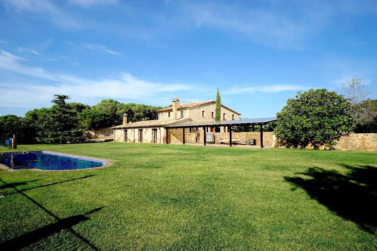 Garden of Country homes for sale in Castell d'Aro, Platja d'Aro i s'Agaró  with Air Conditioner, Heating and Terrace