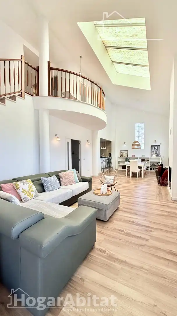 Living room of Houses for sale in Torrent  with Air Conditioner, Heating and Private garden