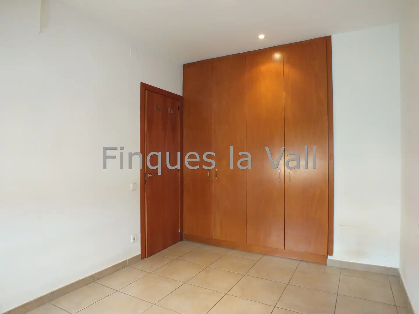 Dúplex en venta en Santa Eugènia de Berga con Calefacción, Parquet y Terraza
