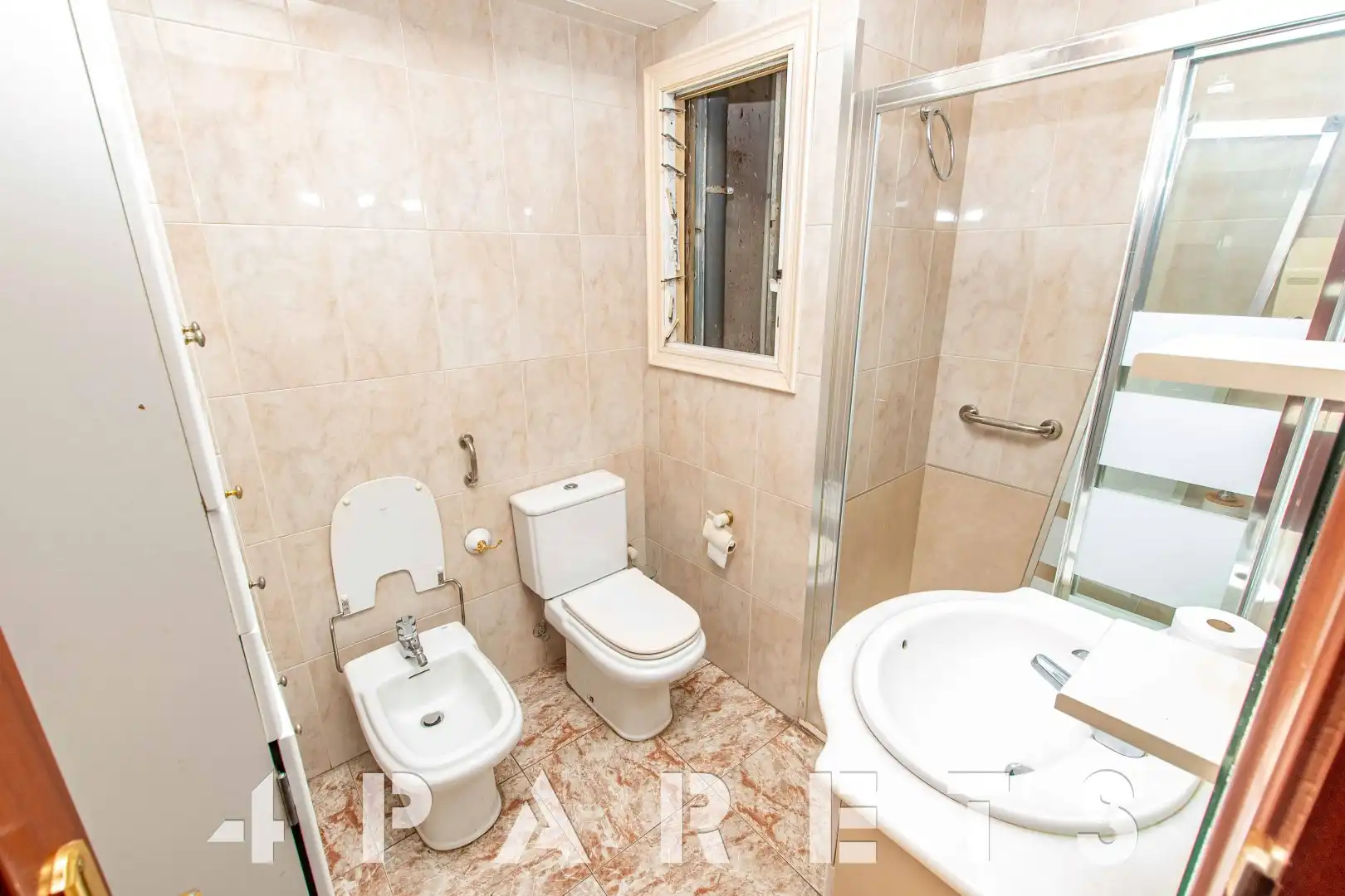 Baño de Piso en venta en Mataró con Aire acondicionado, Calefacción y Balcón