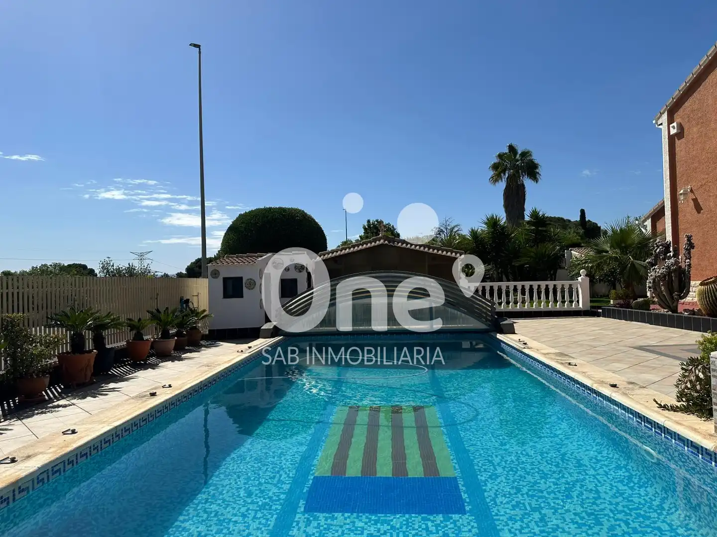 Piscina de Casa o xalet en venda en San Antonio de Benagéber amb Aire condicionat, Calefacció i Jardí privat