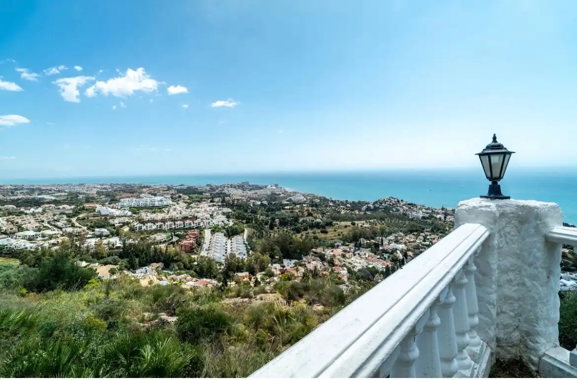 Vista exterior de Piso en venta en Benalmádena con Aire acondicionado, Terraza y Amueblado