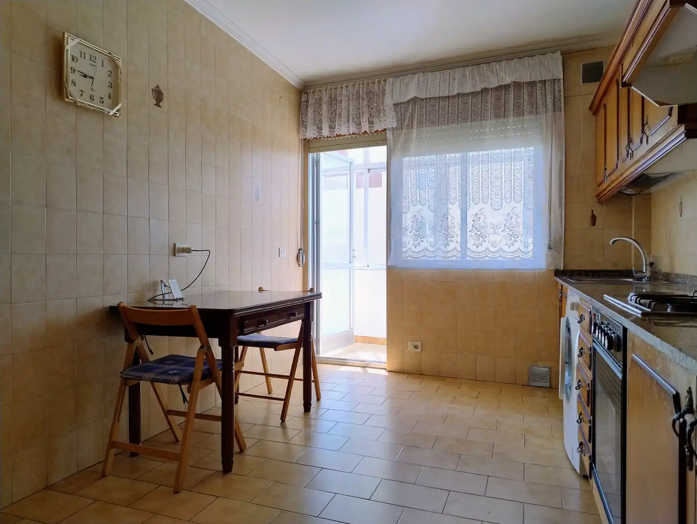 Cocina de Piso en venta en Lugo con Terraza, Trastero y Amueblado