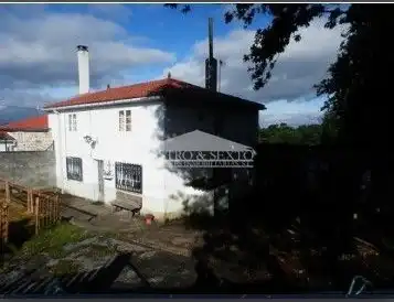 Casa rustica in vendita a Travesía Lugo Primera 5