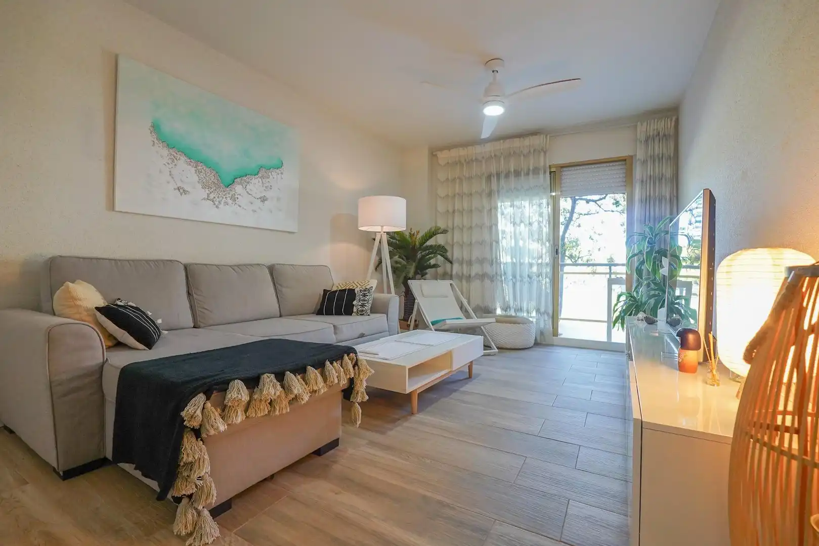 Living room of Flat for sale in Cambrils  with Private garden, Terrace and Balcony