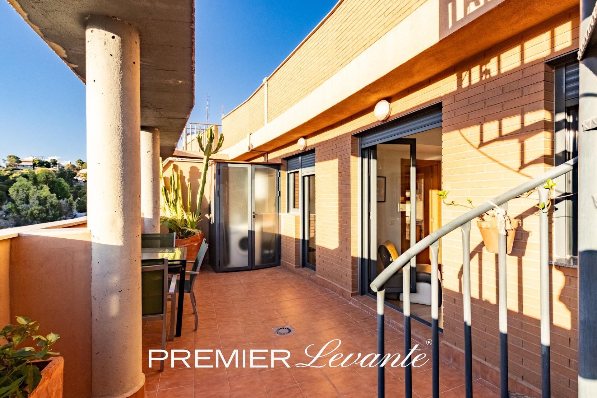 Terraza de Ático en venta en Alicante / Alacant con Aire acondicionado, Calefacción y Terraza