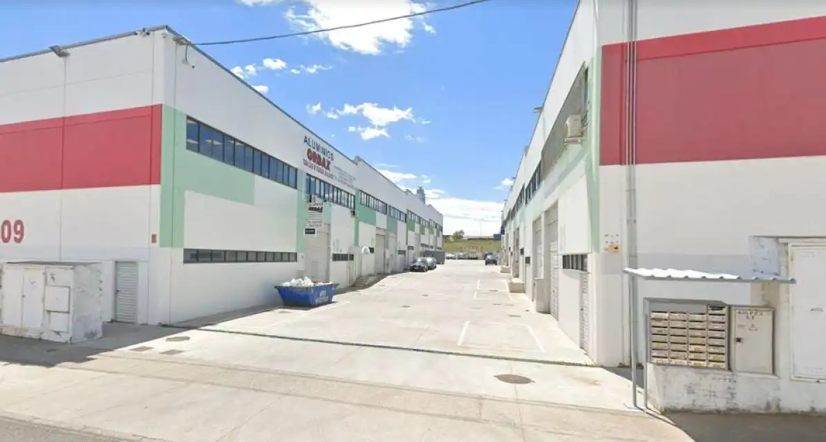 Vista exterior de Nave industrial en venta en Illescas