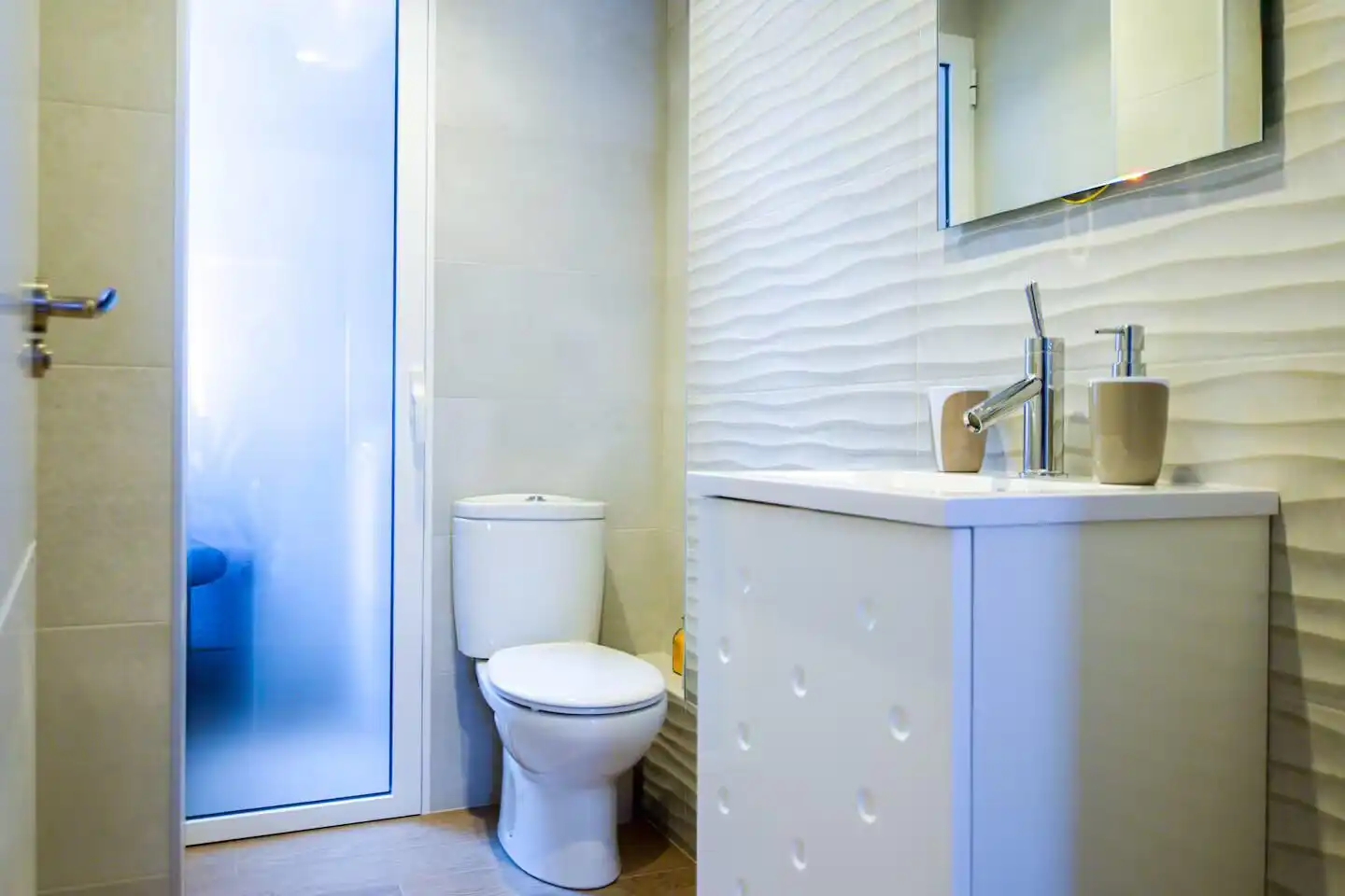 Bathroom of Flat for rent in Terrassa  with Air Conditioner and Furnished