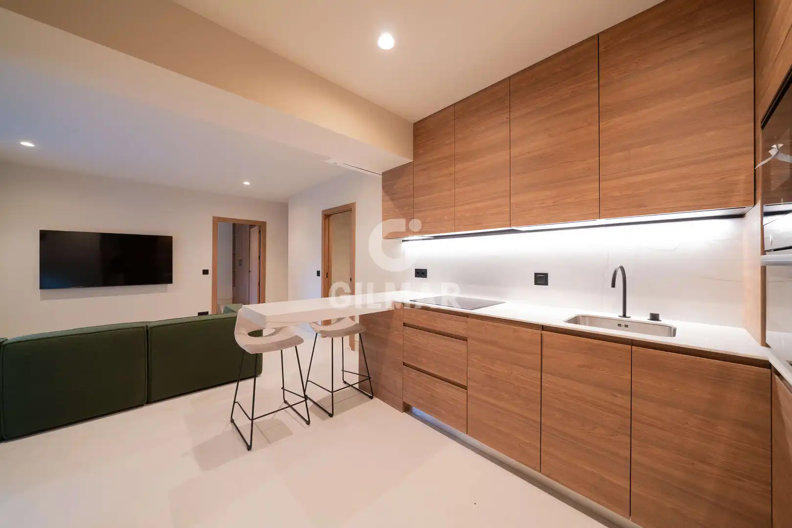 Kitchen of Flat for sale in Madrid  with Heating, Furnished and Balcony