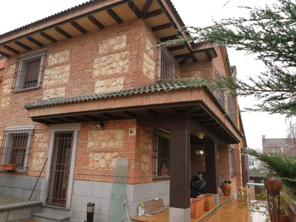 Exterior view of Houses for sale in Navalcarnero