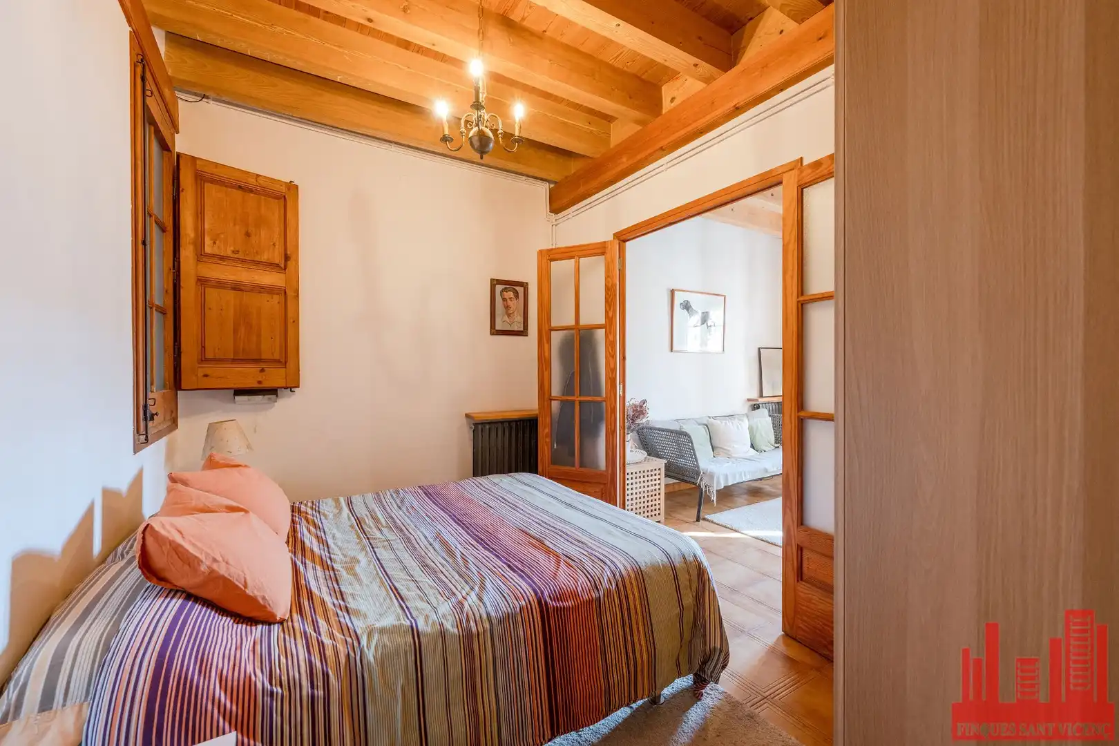 Habitación de Casa o chalet en venta en Sant Vicenç Dels Horts con Aire acondicionado, Calefacción y Jardín privado
