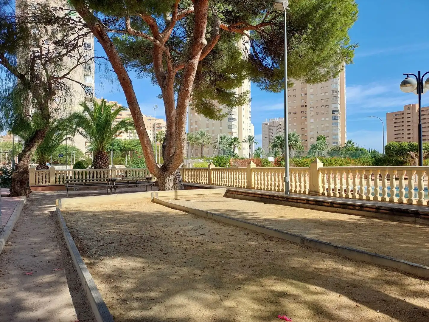 Exterior view of Flat for sale in El Campello  with Terrace, Furnished and Community pool