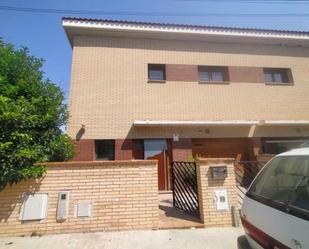 Exterior view of Single-family semi-detached for sale in La Pobla de Claramunt  with Terrace