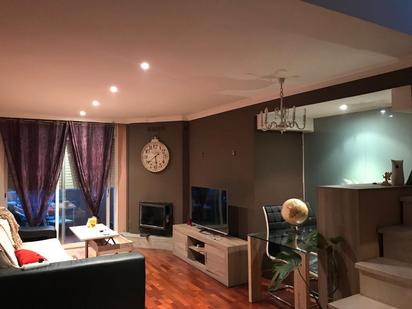Sala d'estar de Dúplex en venda en  Lleida Capital amb Aire condicionat, Calefacció i Parquet