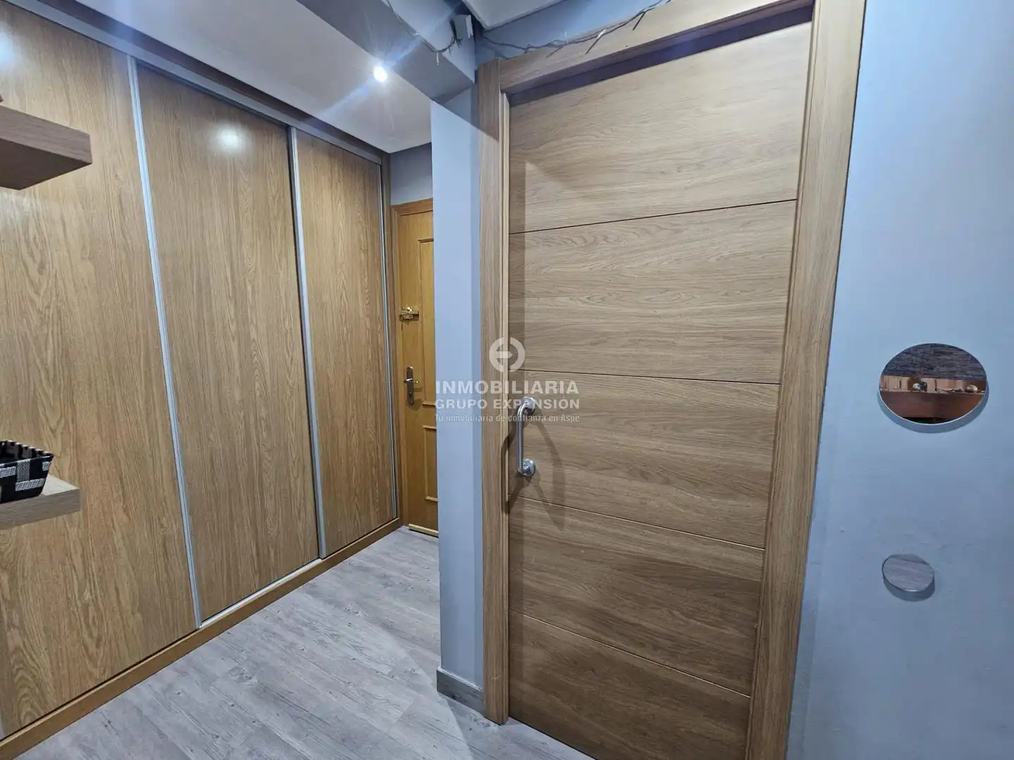 Wohnung zum Verkauf in Aspe mit Abstellraum, Balkon und Gemeinschaftspool