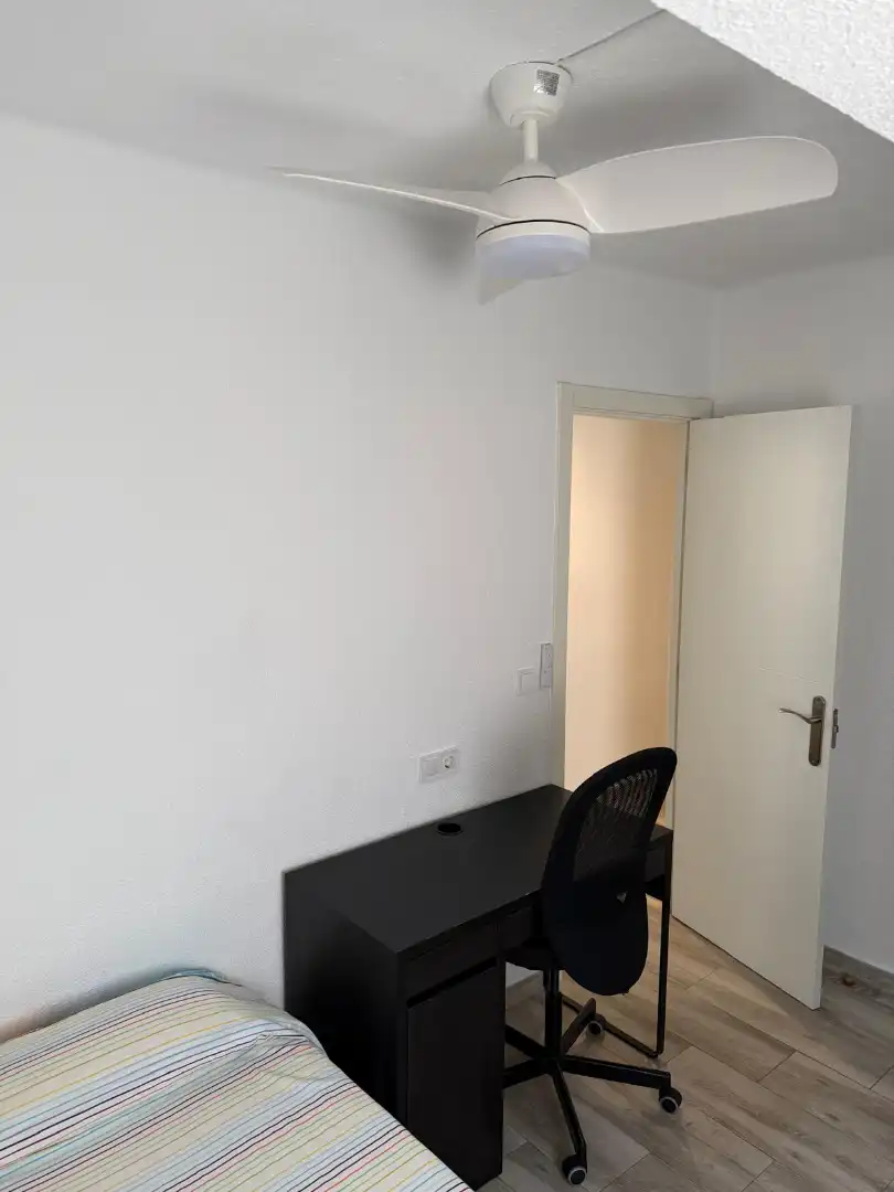 Flat for rent in Valencia  with Air Conditioner, Furnished and Oven