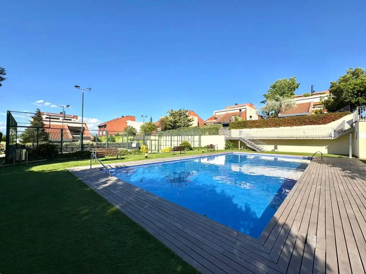 Swimming pool of Houses for sale in Sant Cugat del Vallès  with Air Conditioner, Heating and Private garden