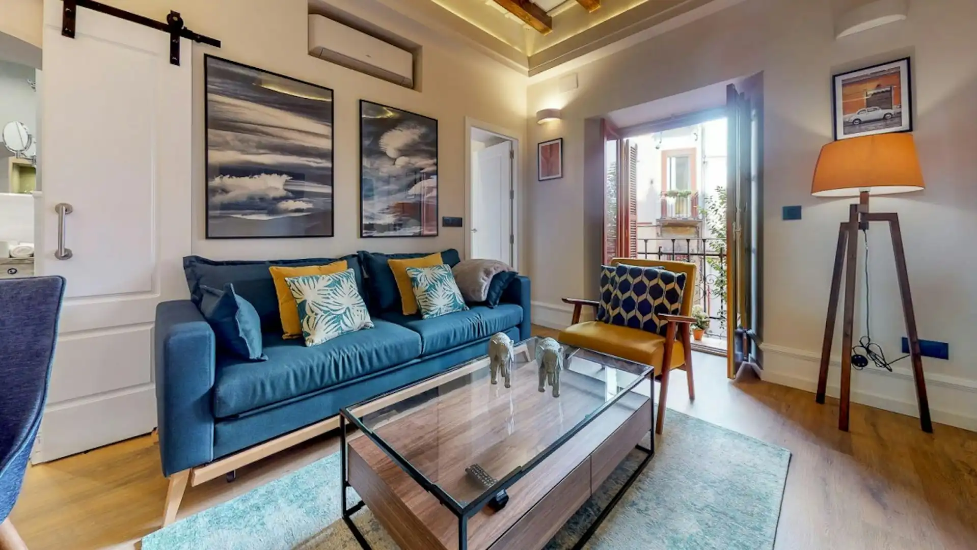 Sala de estar de Piso de alquiler en Sevilla con Aire acondicionado, Calefacción y Lavadora