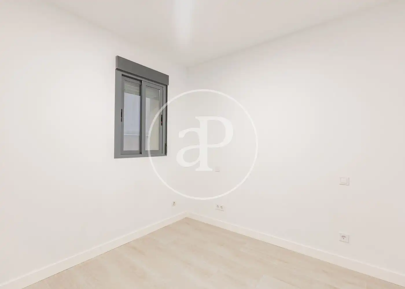 Schlafzimmer von Wohnung zum Verkauf in Madrid mit Klimaanlage und Heizung