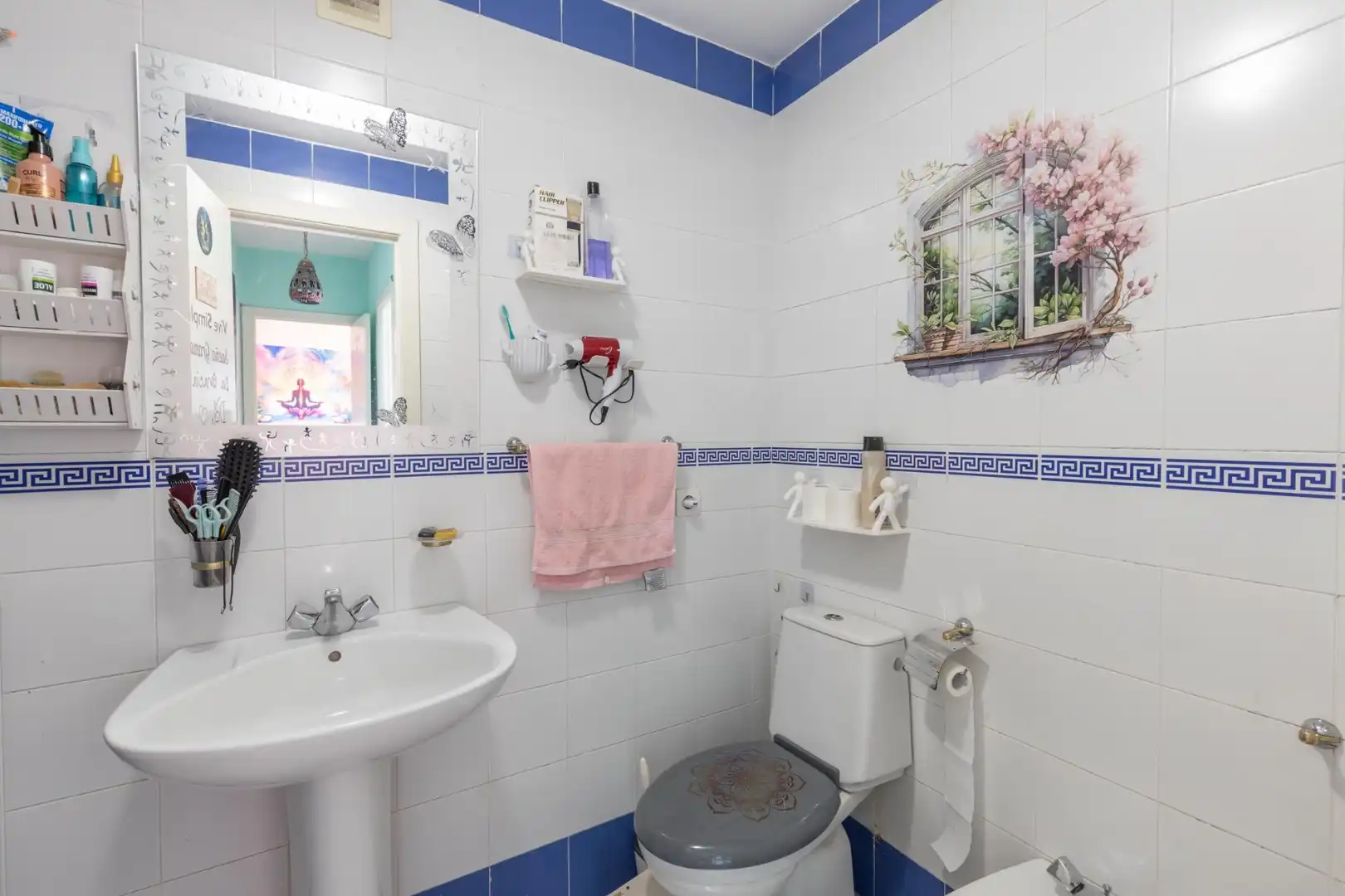 Baño de Piso en venta en Granada con Calefacción, Terraza y Amueblado