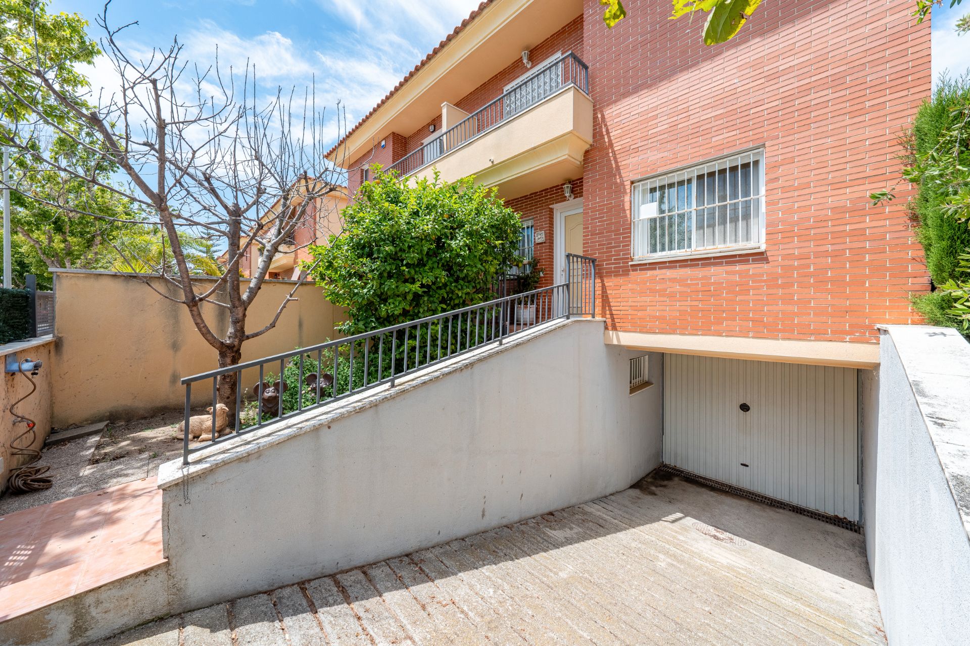 Exterior view of Single-family semi-detached for sale in Cambrils  with Heating, Private garden and Terrace