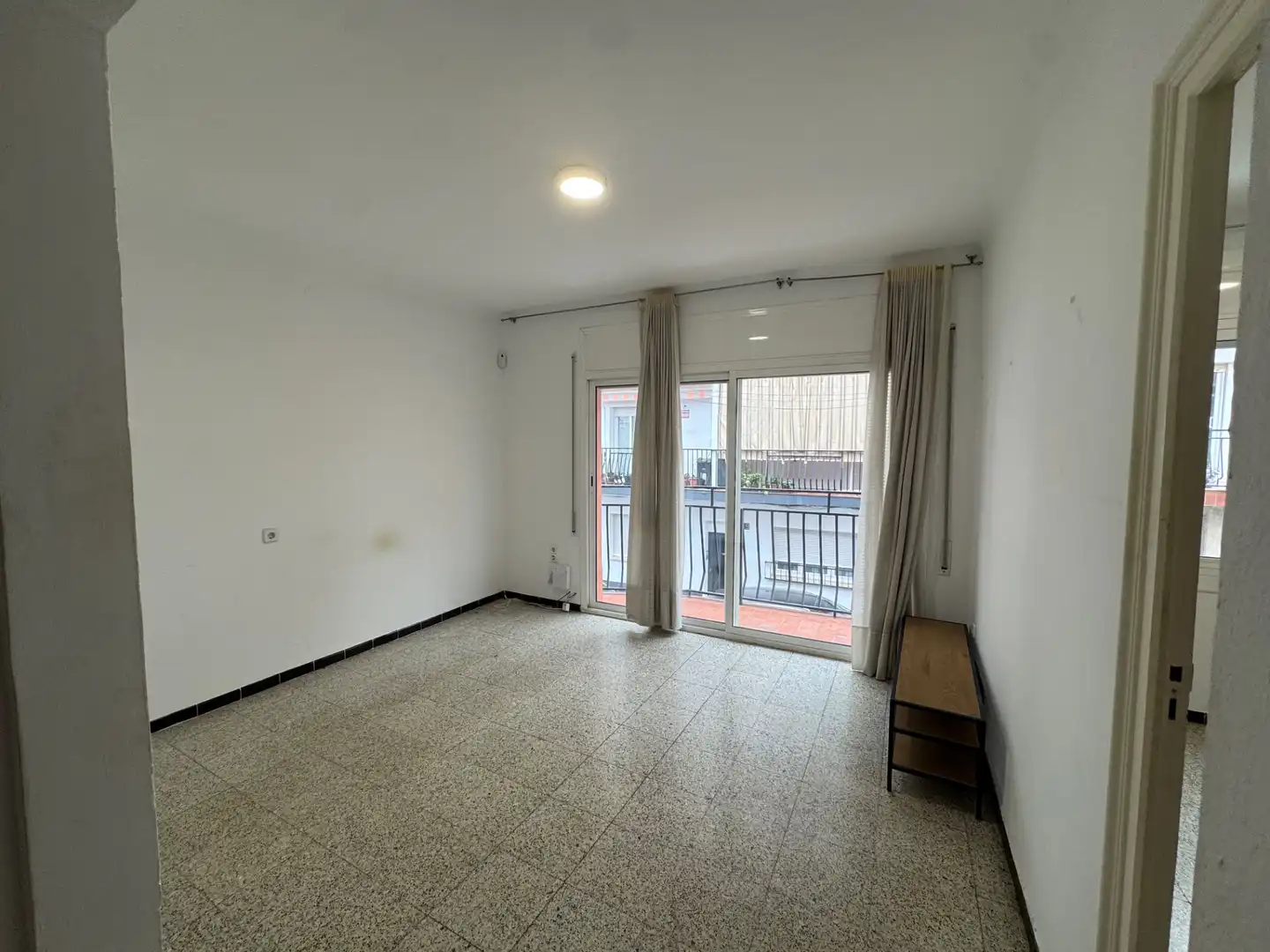Vista exterior de Piso en venta en Centre