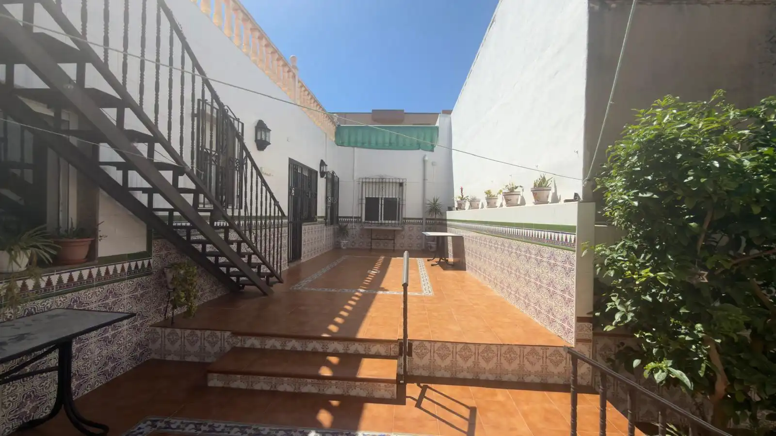 Vista exterior de Casa adosada en venda en La Unión amb Aire condicionat, Jardí privat i Terrassa