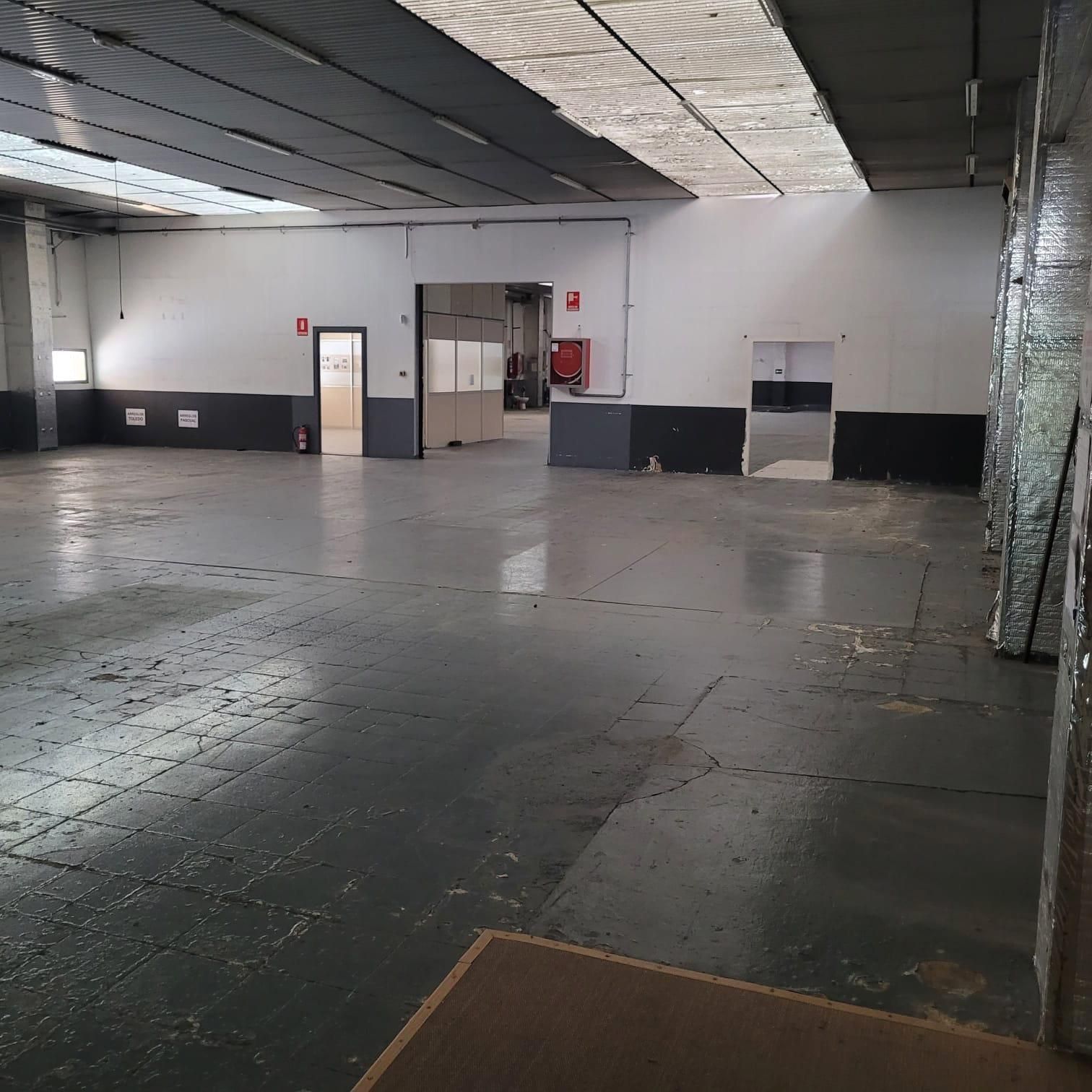 Nau industrial de lloguer en Sabadell