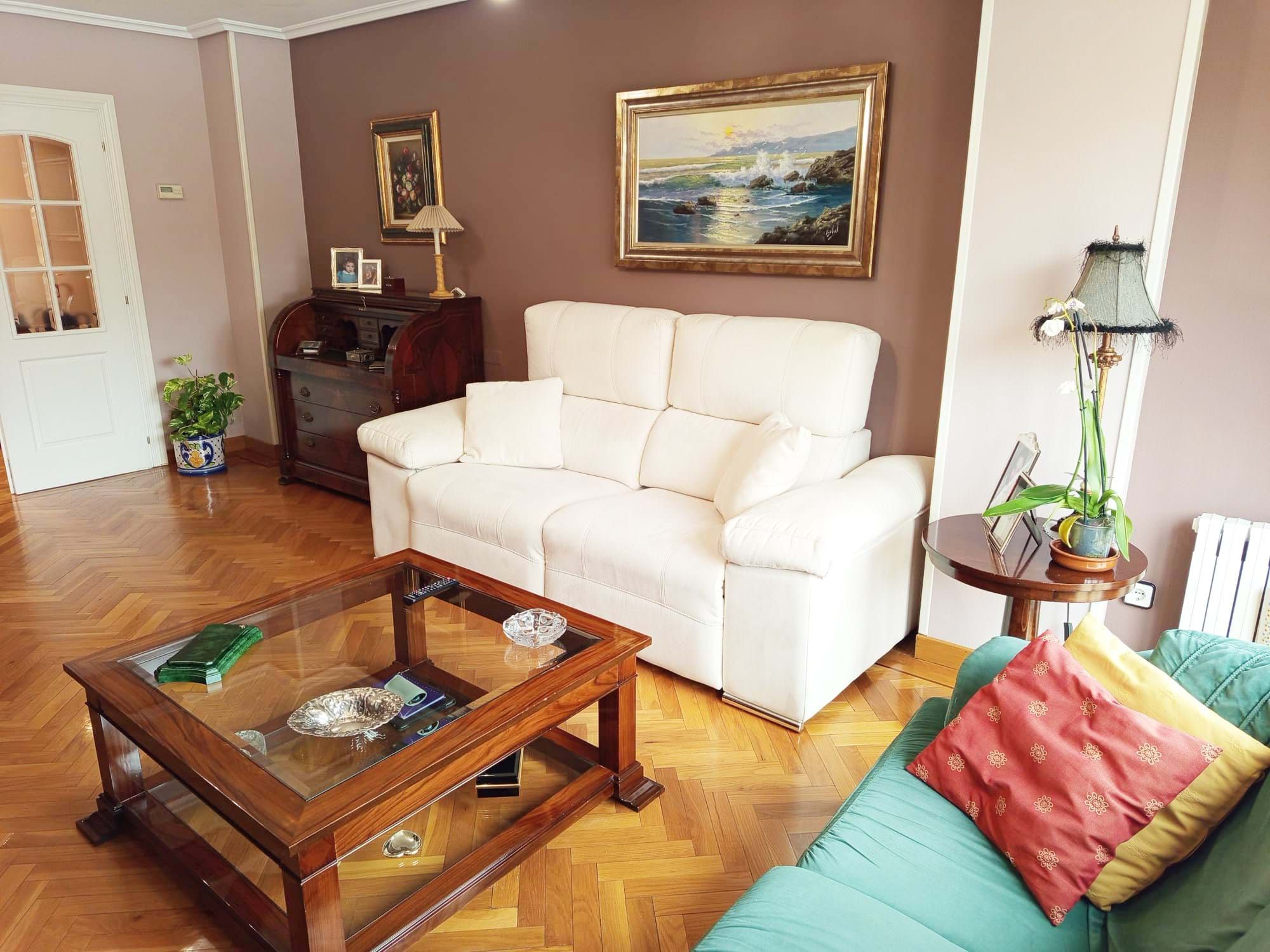 Sala d'estar de Pis en venda en Soria Capital  amb Calefacció