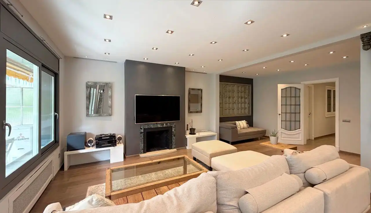 Sala de estar de Piso en venta en Barcelona con Aire acondicionado, Calefacción y Terraza