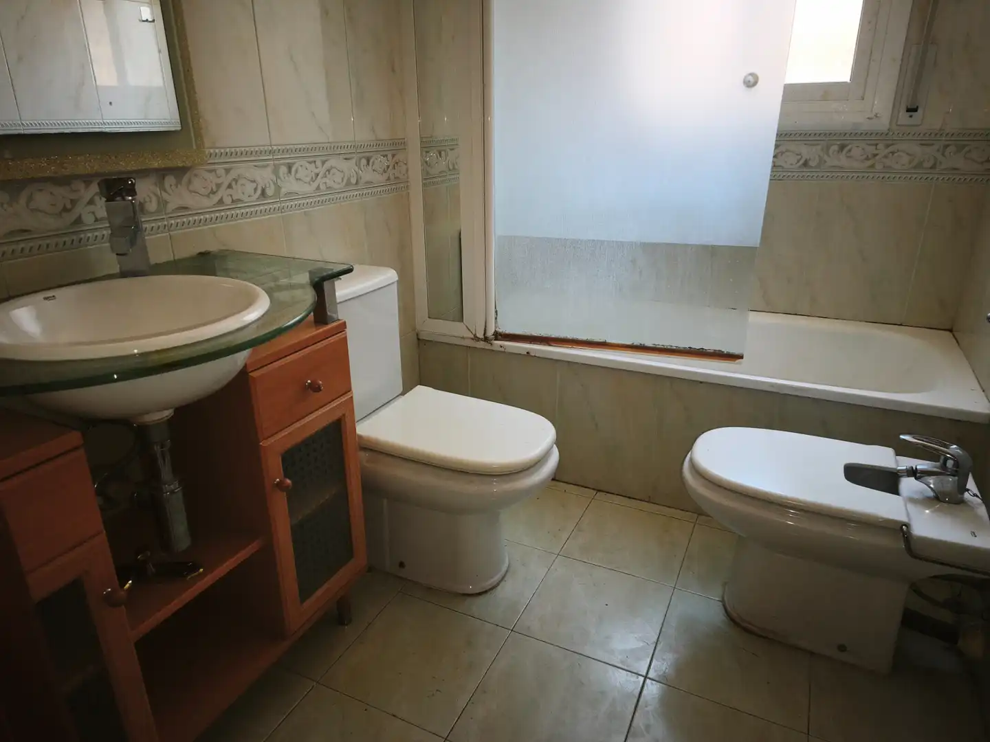 Bany de Casa adosada en venda en Calafell amb Aire condicionat, Calefacció i Jardí privat