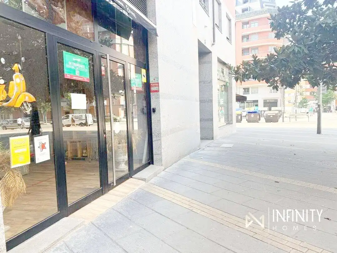 Vista exterior de Local de lloguer en Bilbao 