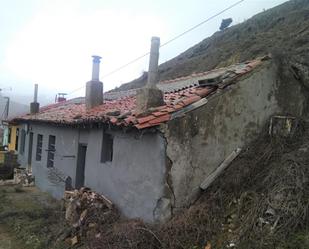 Exterior view of Single-family semi-detached for sale in La Pola de Gordón 