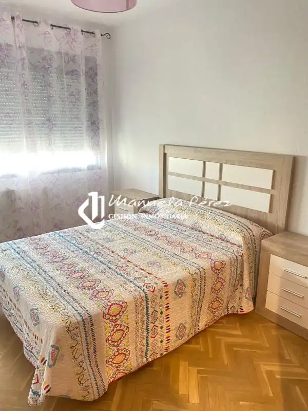 Schlafzimmer von Wohnung zum Verkauf in Cáceres mit Klimaanlage, Heizung und Terrasse