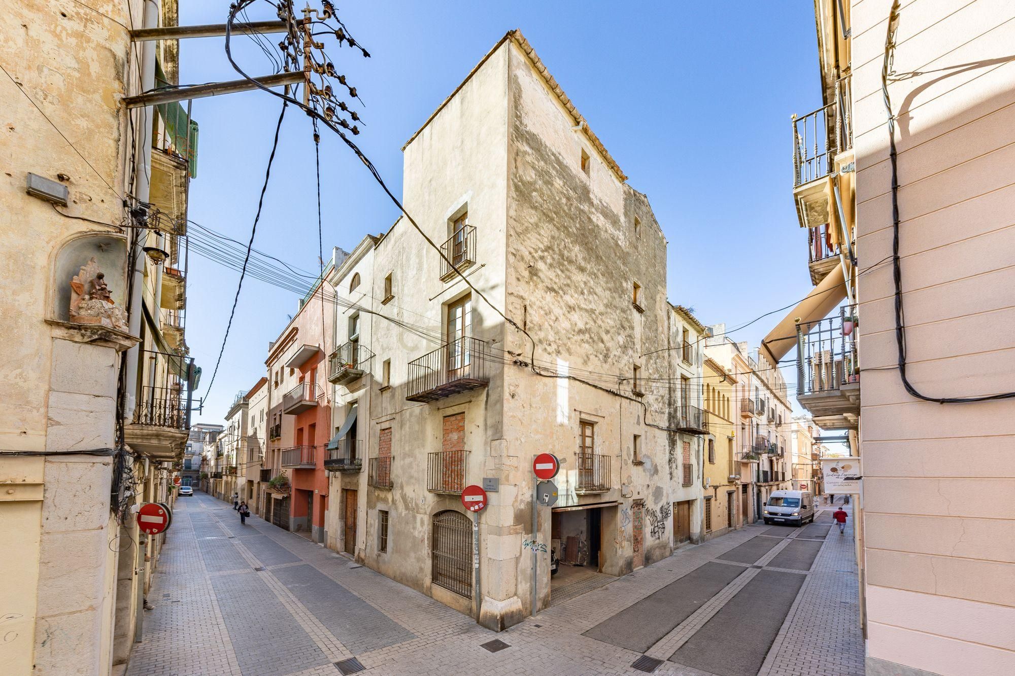 Exterior view of Building for sale in Vilanova i la Geltrú