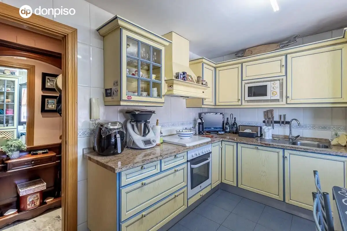 Cocina de Piso en venta en Granada con Aire acondicionado, Calefacción y Terraza