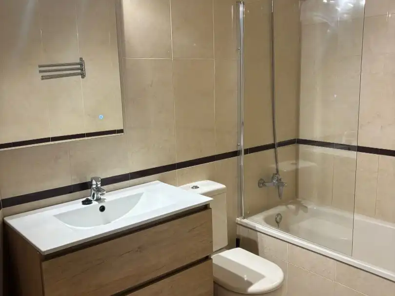 Badezimmer von Wohnung zum Verkauf in Rincón de la Victoria mit Klimaanlage