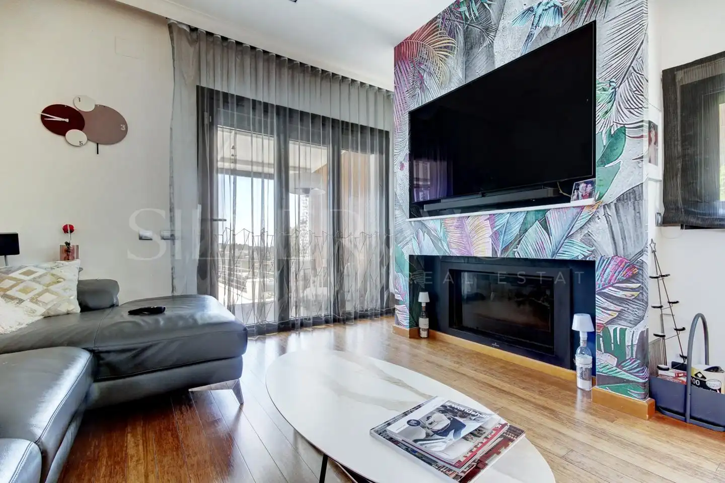 Sala d'estar de Casa o xalet en venda en Cubelles amb Aire condicionat, Calefacció i Jardí privat