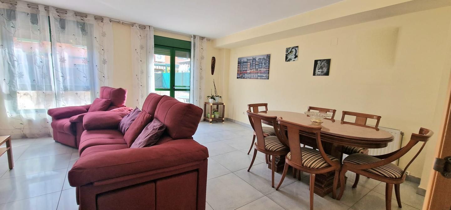 Sala de estar de Casa adosada en venta en  Zaragoza Capital con Aire acondicionado, Calefacción y Terraza