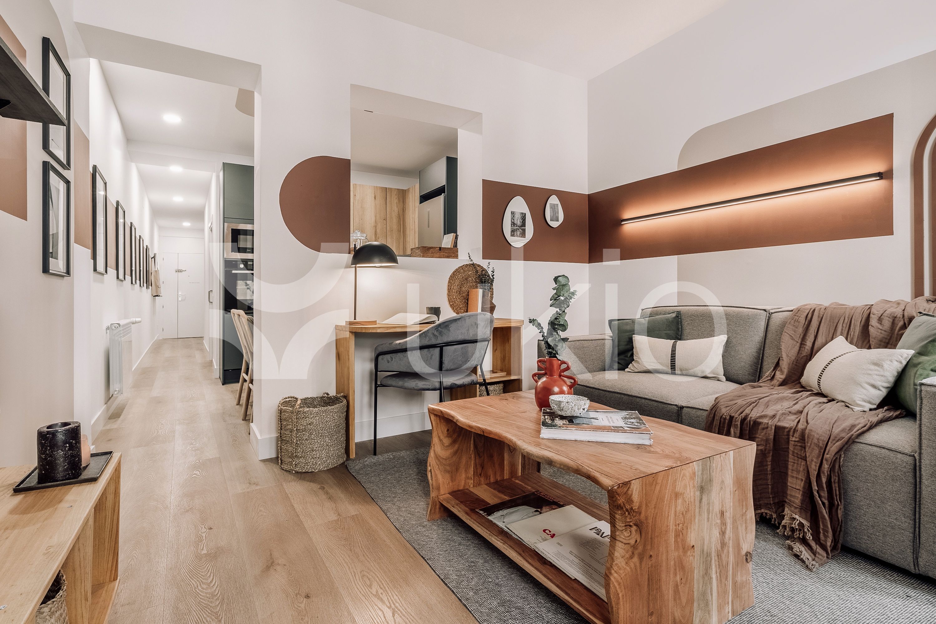 Sala d'estar de Apartament de lloguer en  Madrid Capital amb Aire condicionat, Calefacció i Moblat