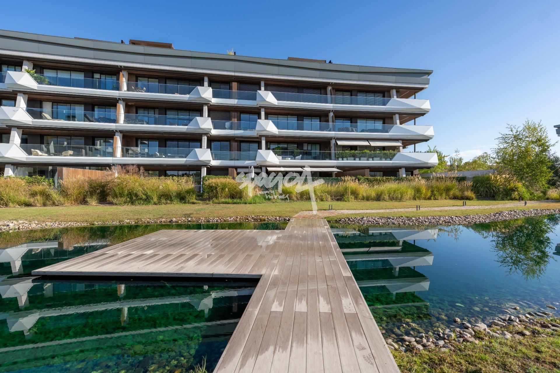 Exterior view of Planta baja for sale in Pozuelo de Alarcón