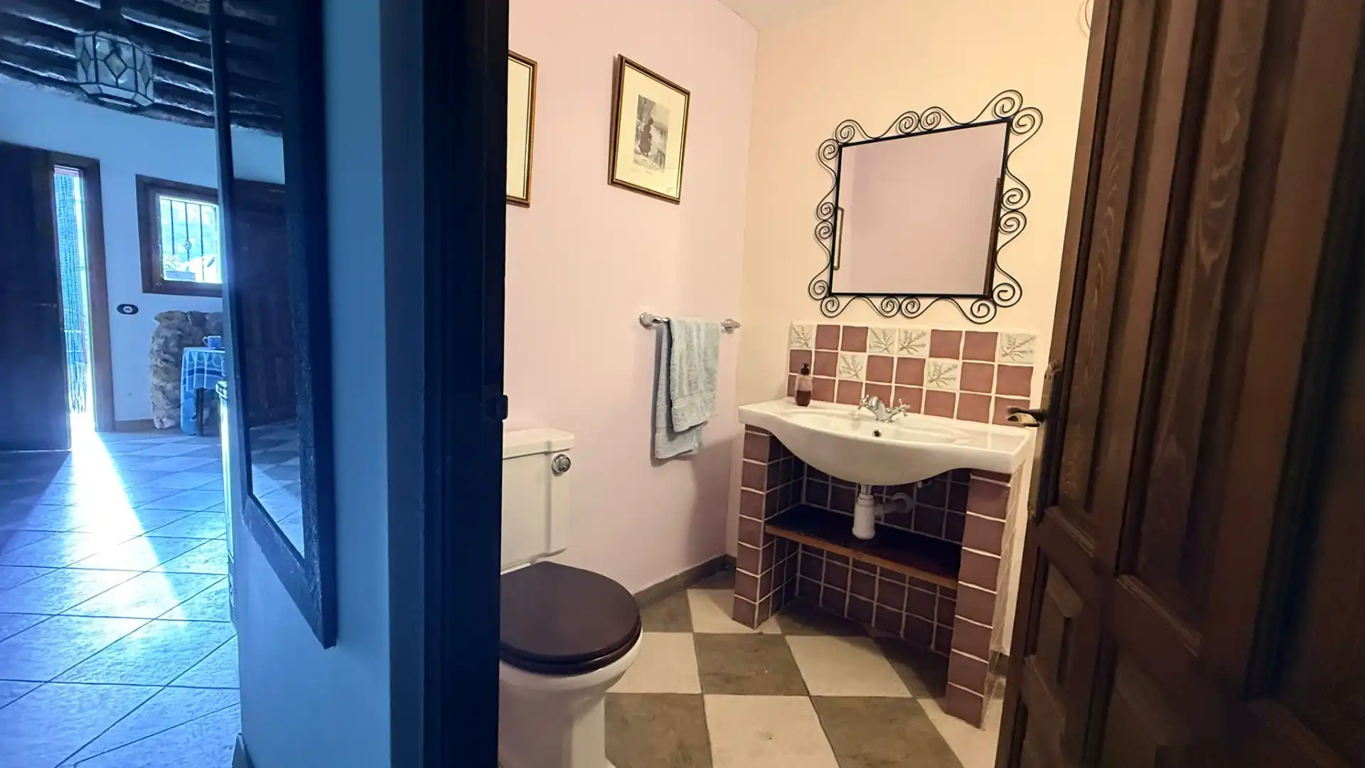 Baño de Casa adosada en venta en Castellote con Calefacción, Terraza y Trastero