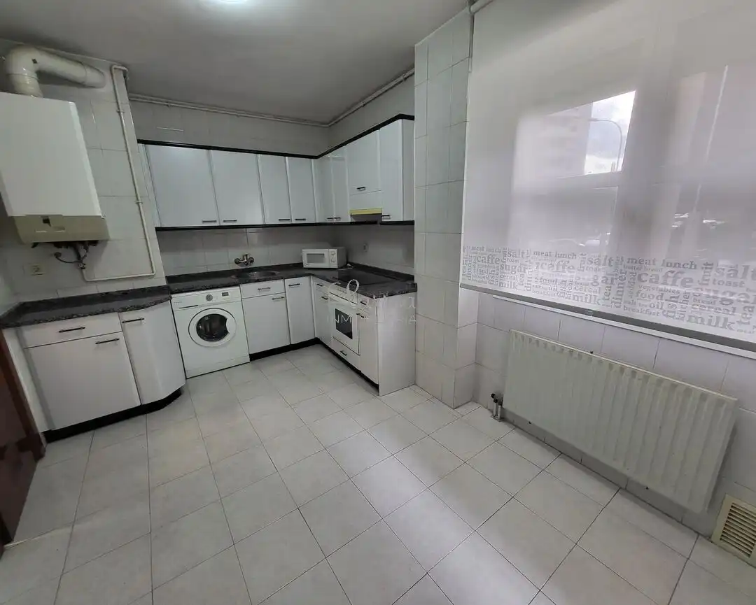 Cocina de Piso en venta en Amorebieta-Etxano con Calefacción