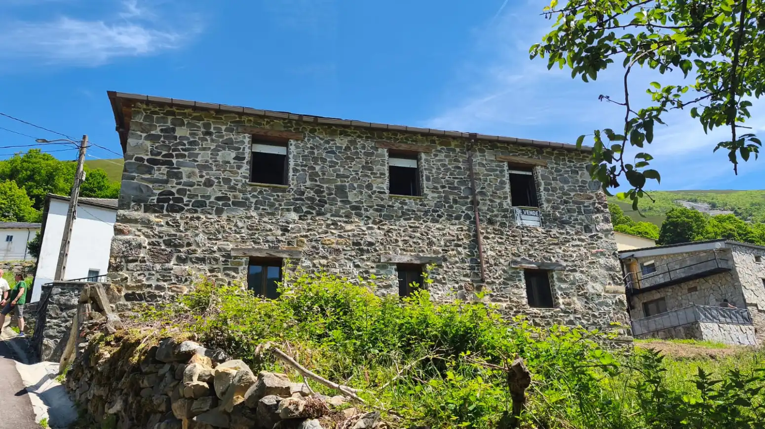 Vista exterior de Casa o xalet en venda en Degaña amb Traster