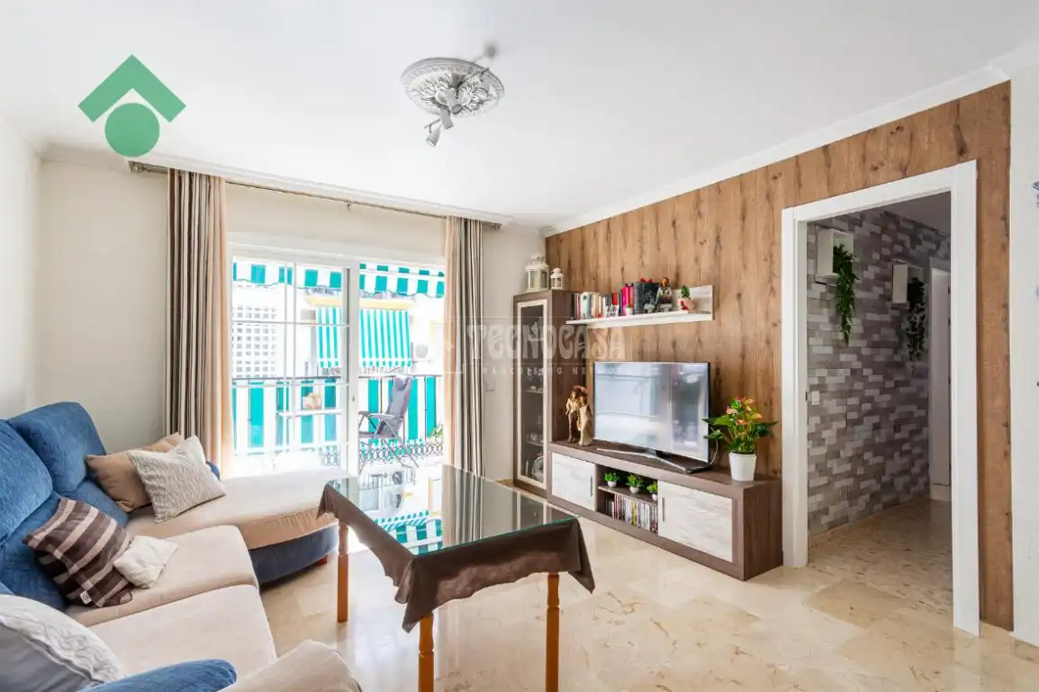 Living room of Flat for sale in Vélez-Málaga  with Terrace